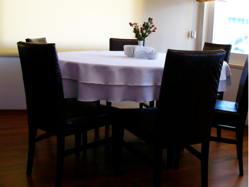 RESATAURANT & BAR